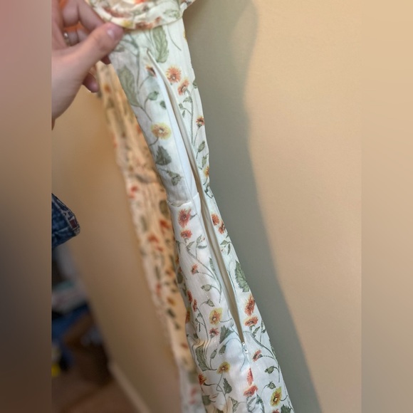 Sam Edelman Floral Dress, Ruched Waist, Cream color, Size 8 - Picture 7 of 10